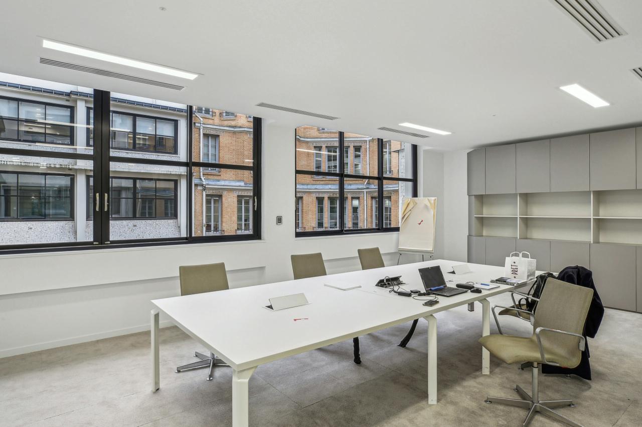Bureau Paris 1772m² Location bureau Paris OLBUR2423051 16